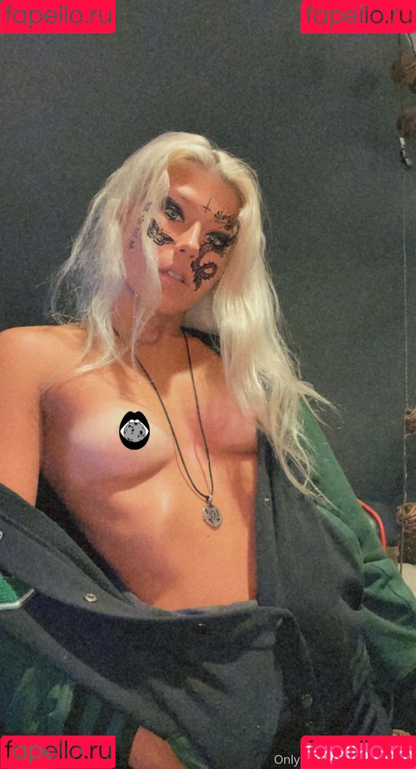 devilybuff Onlyfans Photo Gallery 