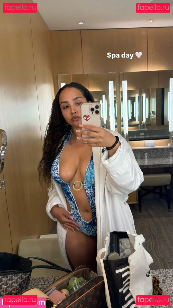 Demetria Onlyfans Photo Gallery 