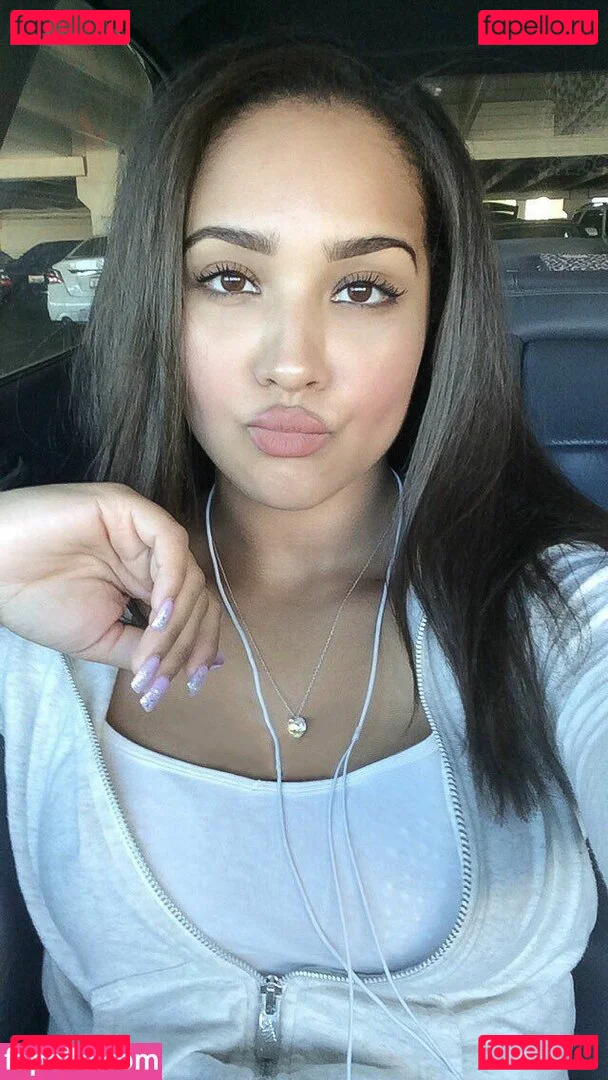 Demetria Onlyfans Photo Gallery 