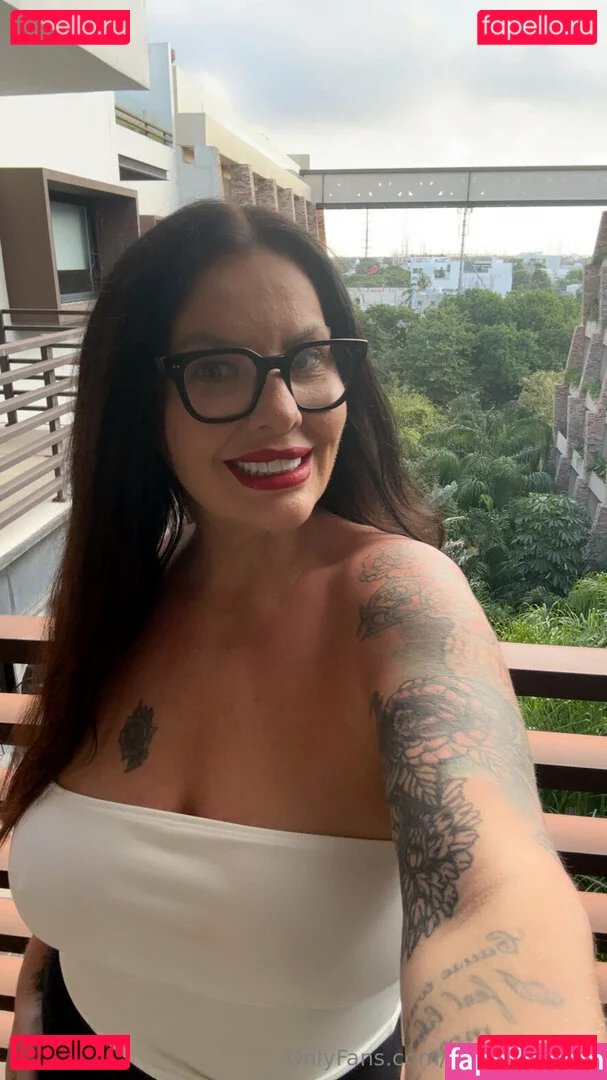 saxanextdoor Onlyfans Photo Gallery 