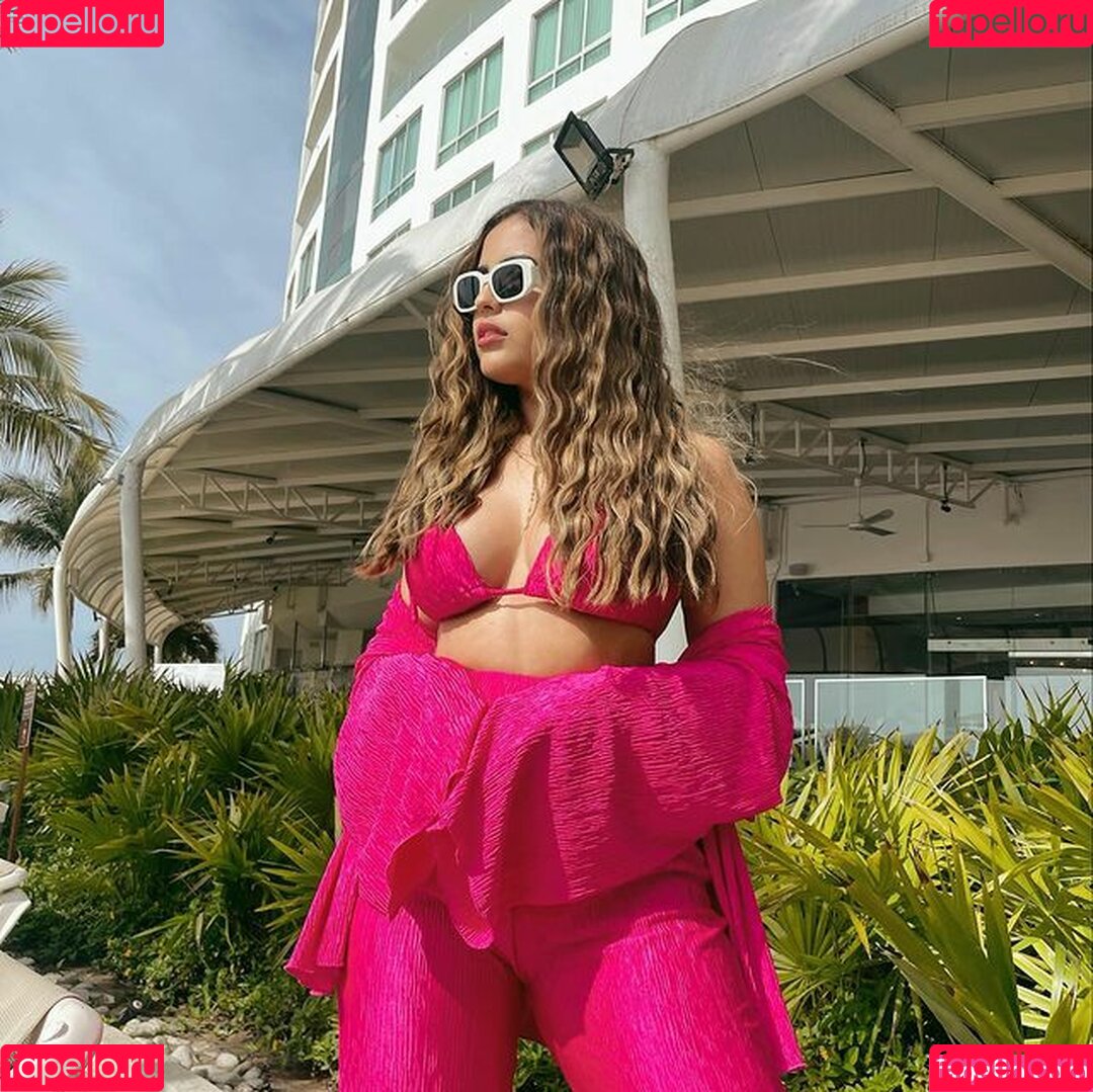 Frida Najera Onlyfans Photo Gallery 