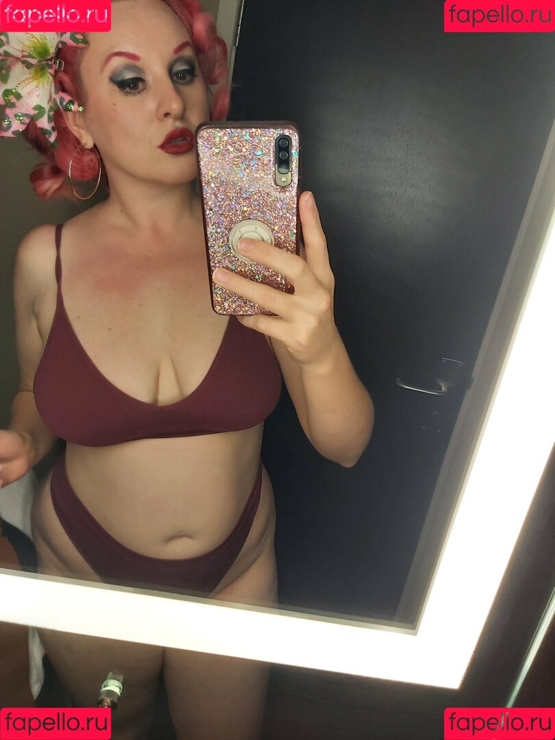 roxystardust Onlyfans Photo Gallery 