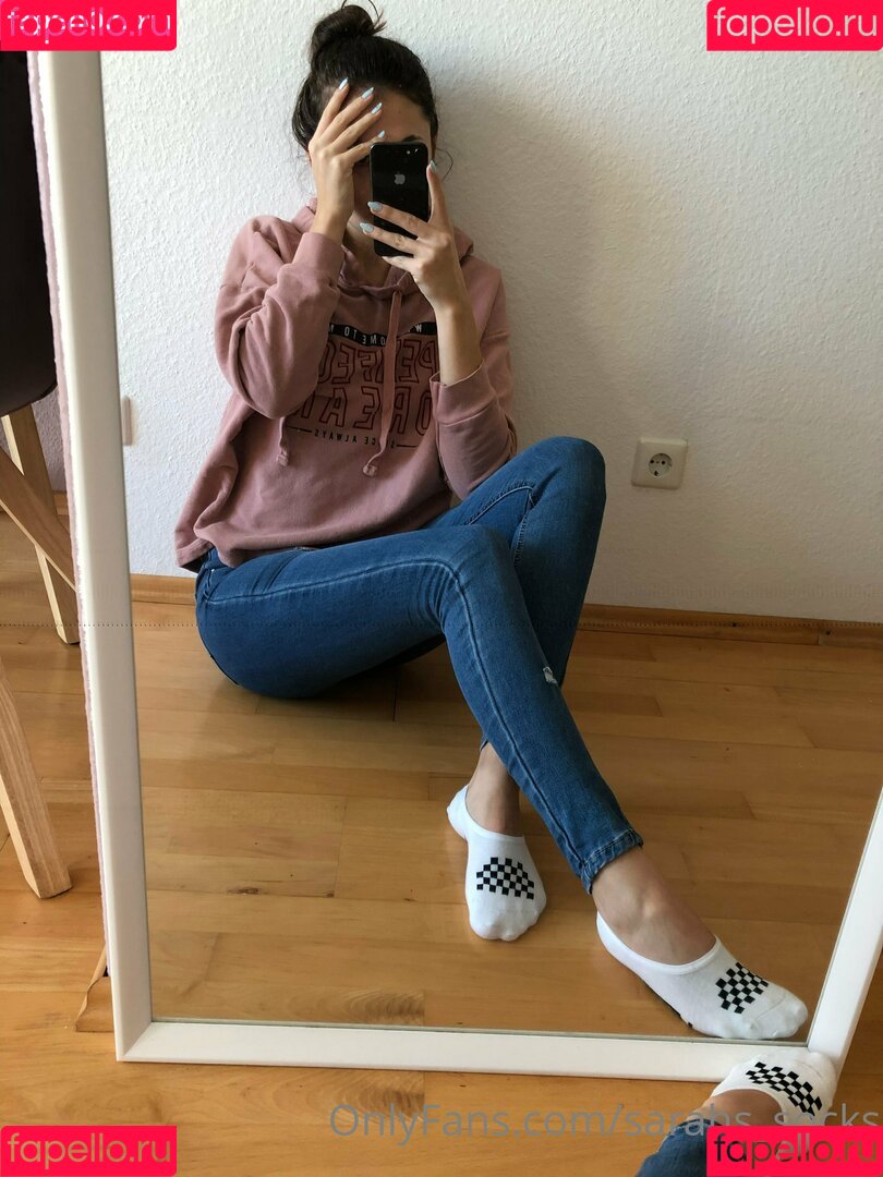 sarahs_socks Onlyfans Photo Gallery 
