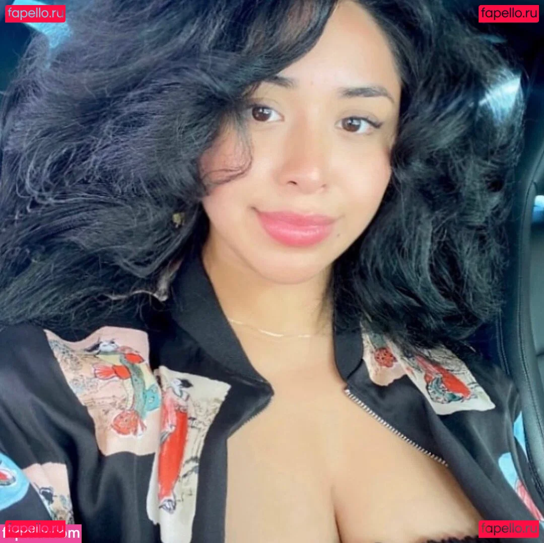 Sarai Fonseca Onlyfans Photo Gallery 