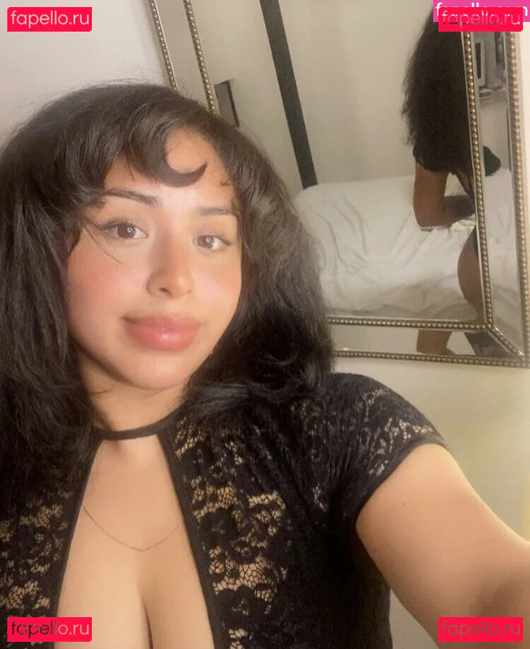 Sarai Fonseca Onlyfans Photo Gallery 