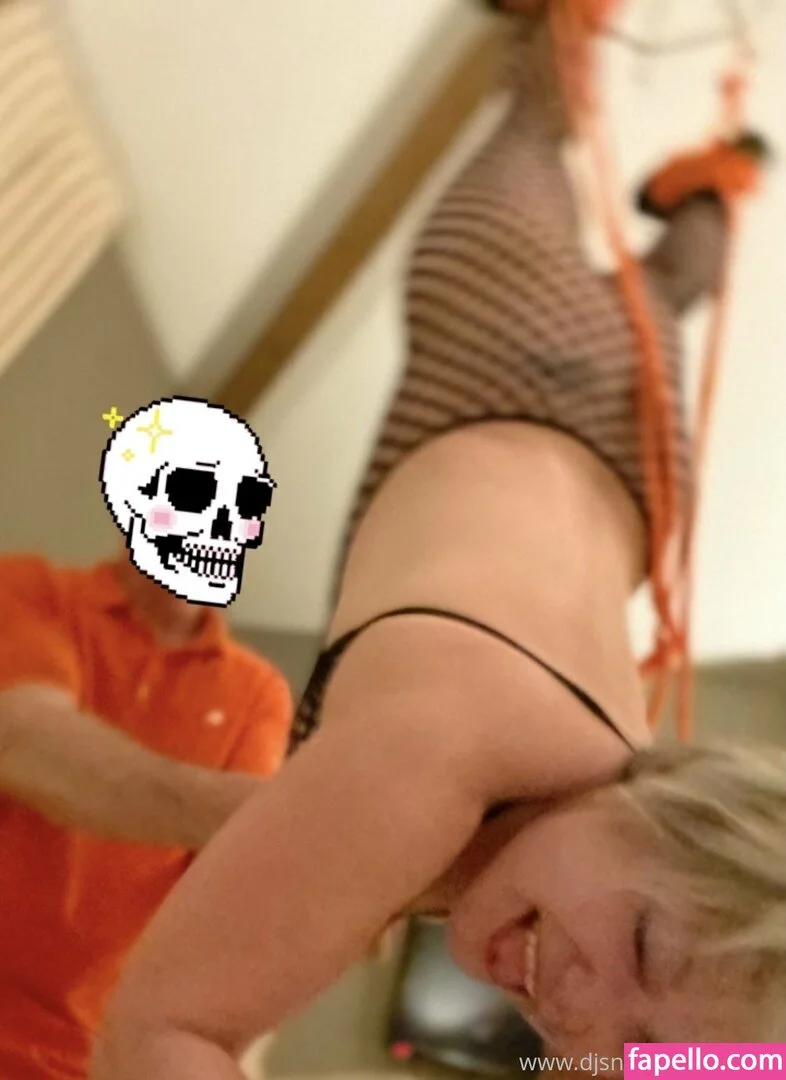 djsnarklepony Onlyfans Photo Gallery 