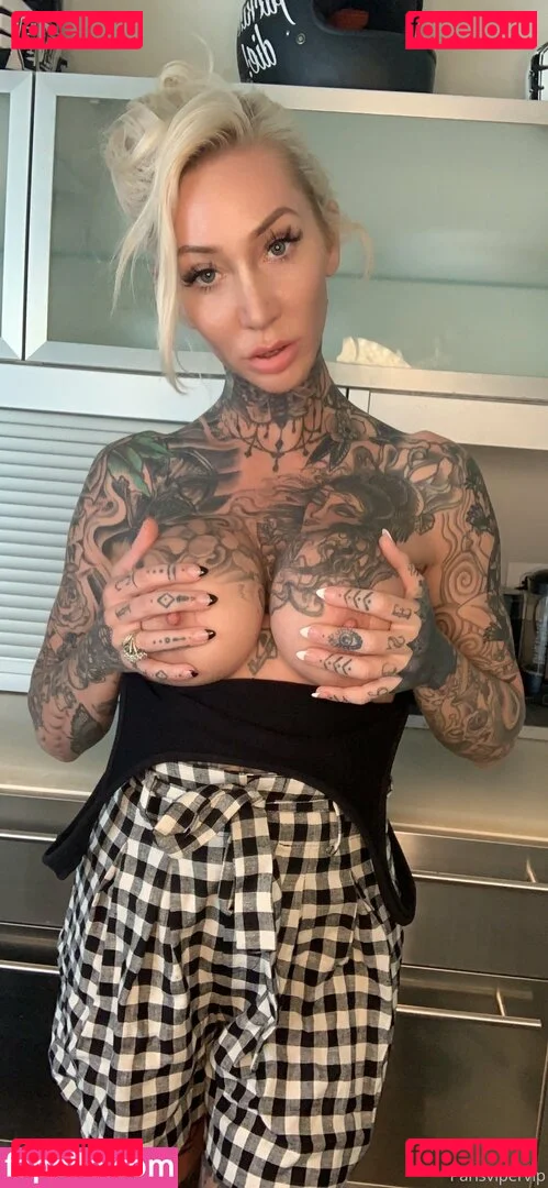 parisvipervip Onlyfans Photo Gallery 