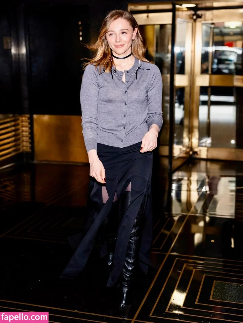 Chloë Grace Moretz Onlyfans Photo Gallery 