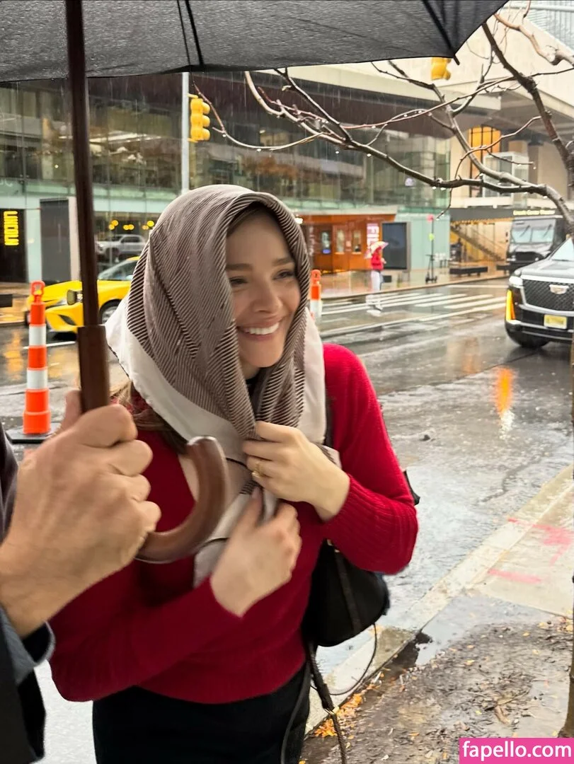 Chloë Grace Moretz Onlyfans Photo Gallery 