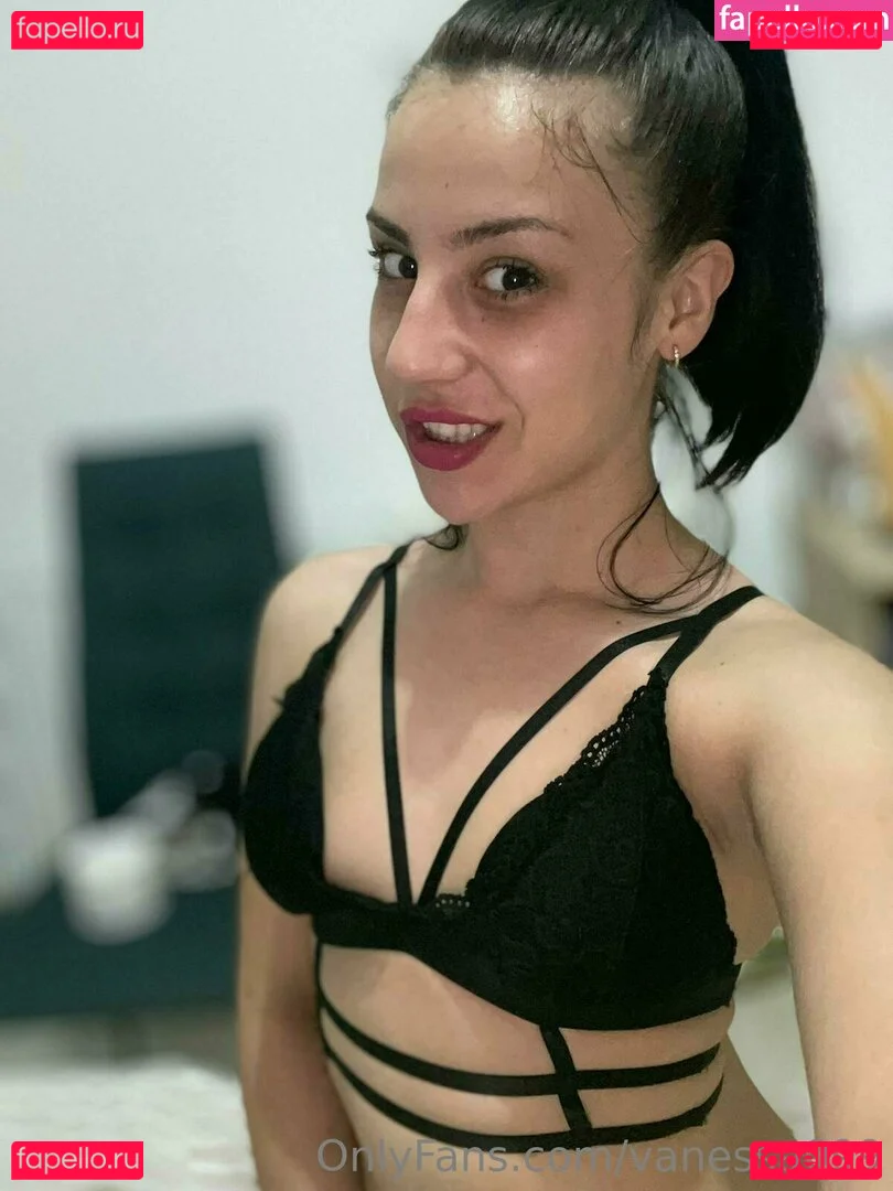 vanessa099 Onlyfans Photo Gallery 