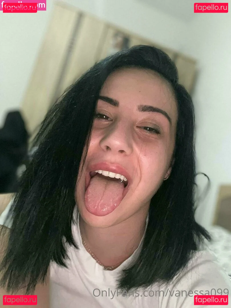 vanessa099 Onlyfans Photo Gallery 