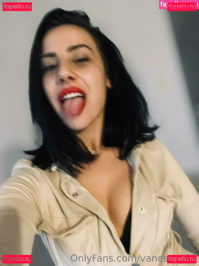 vanessa099 Onlyfans Photo Gallery 
