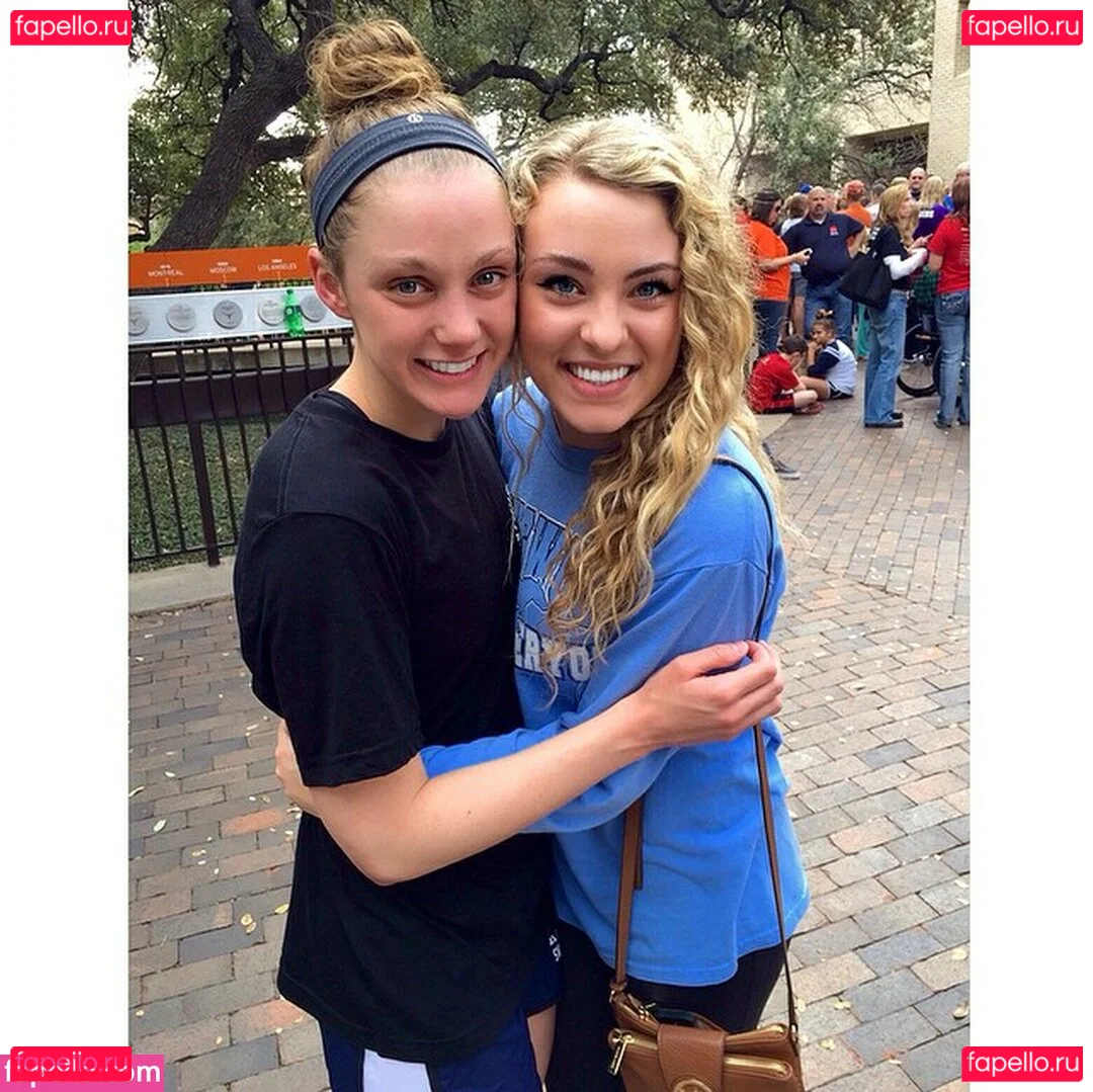 Caroline Wall Onlyfans Photo Gallery 