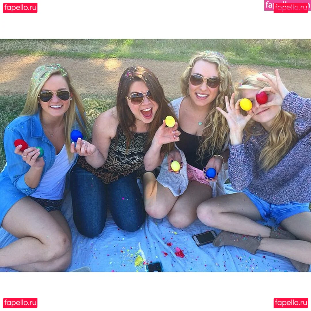 Caroline Wall Onlyfans Photo Gallery 