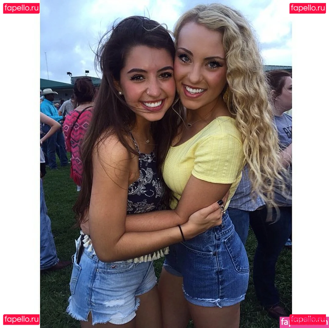 Caroline Wall Onlyfans Photo Gallery 