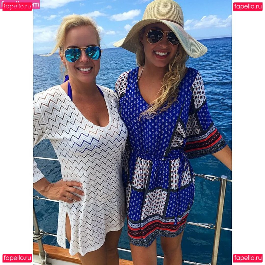 Caroline Wall Onlyfans Photo Gallery 