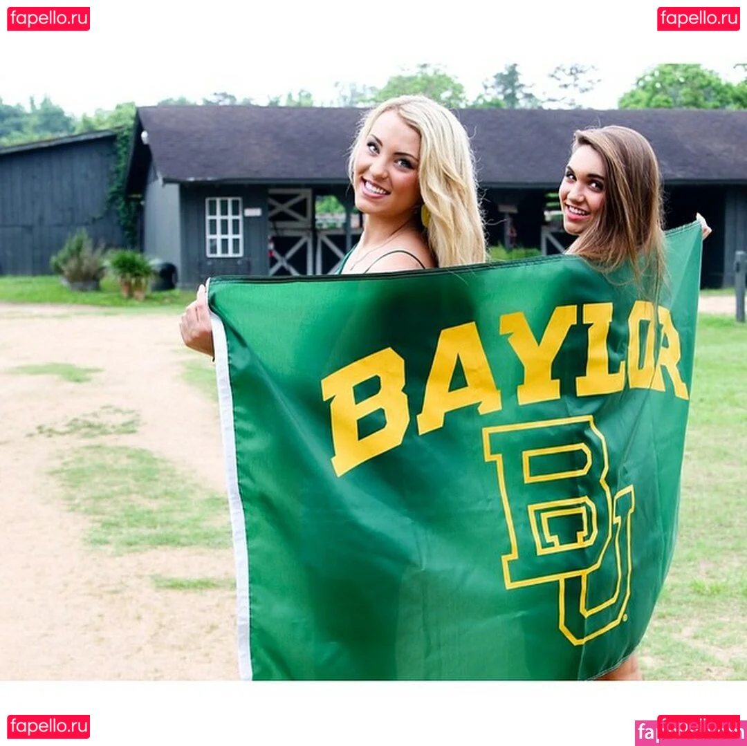 Caroline Wall Onlyfans Photo Gallery 