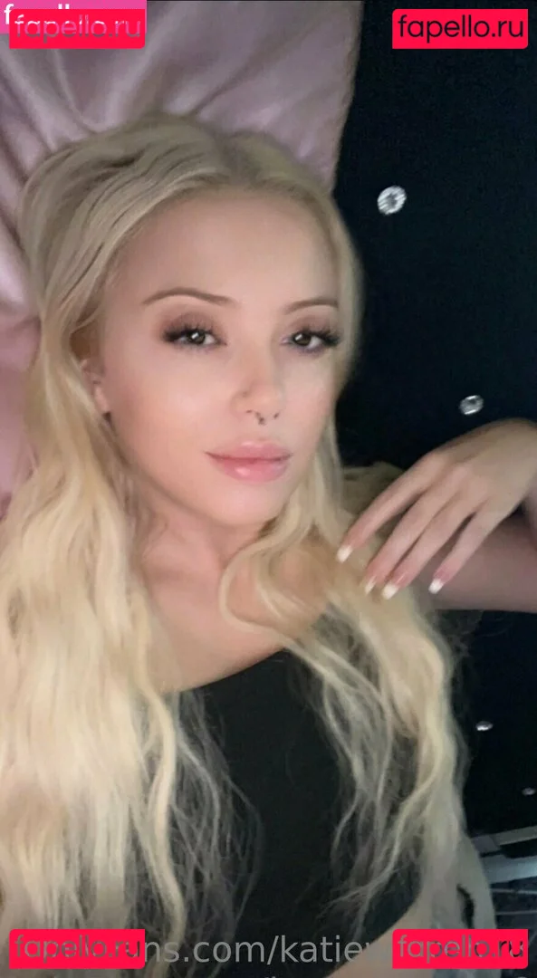 katiewarren18 Onlyfans Photo Gallery 