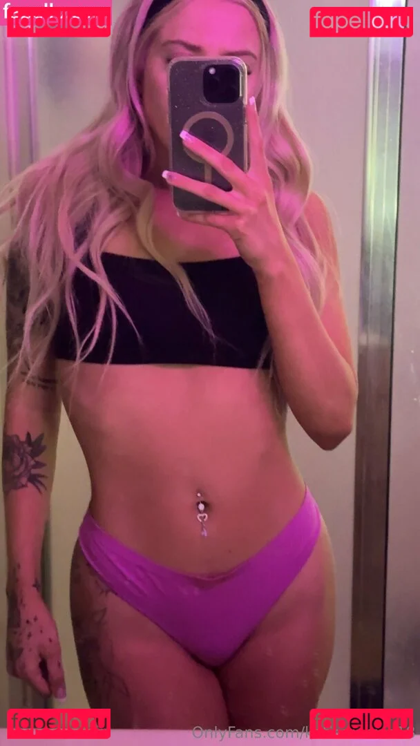 katiewarren18 Onlyfans Photo Gallery 