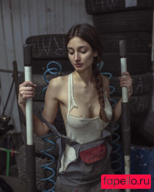 Ave Stone Onlyfans Photo Gallery 