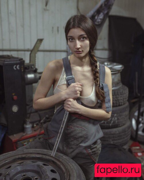 Ave Stone Onlyfans Photo Gallery 