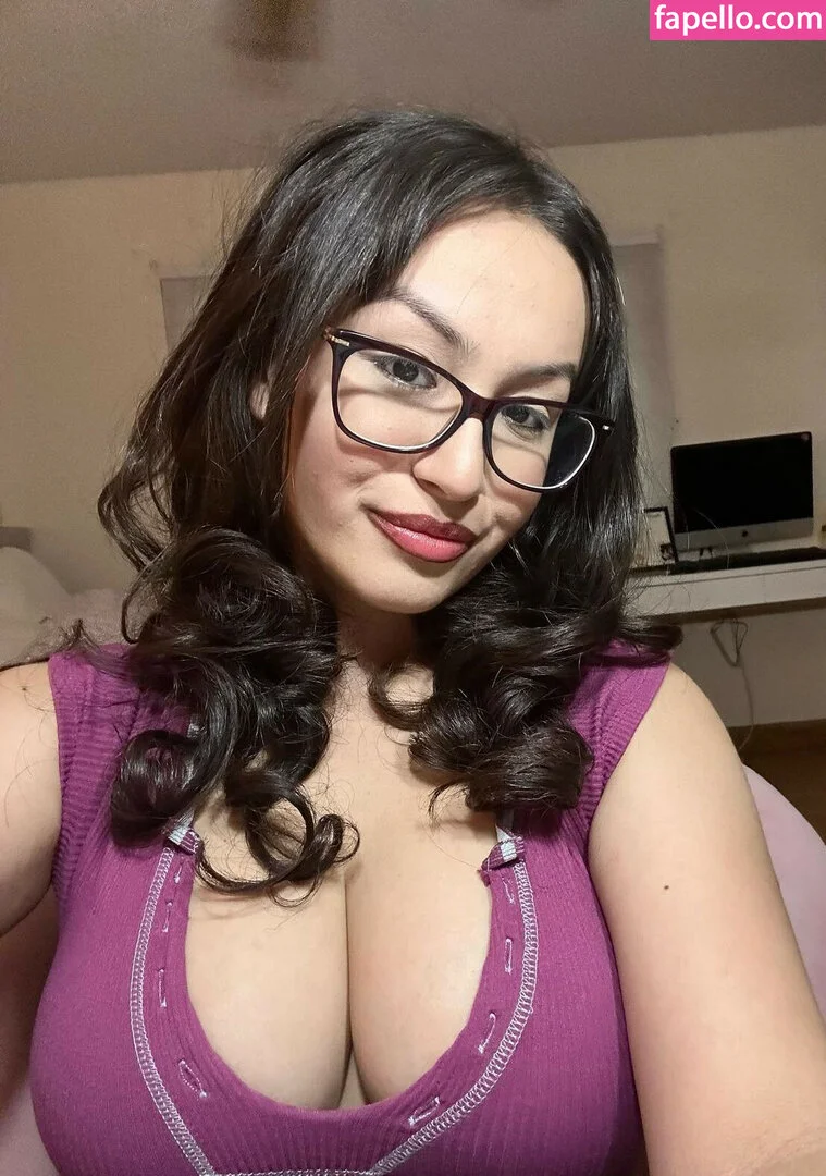 marigraceofficial Onlyfans Photo Gallery 