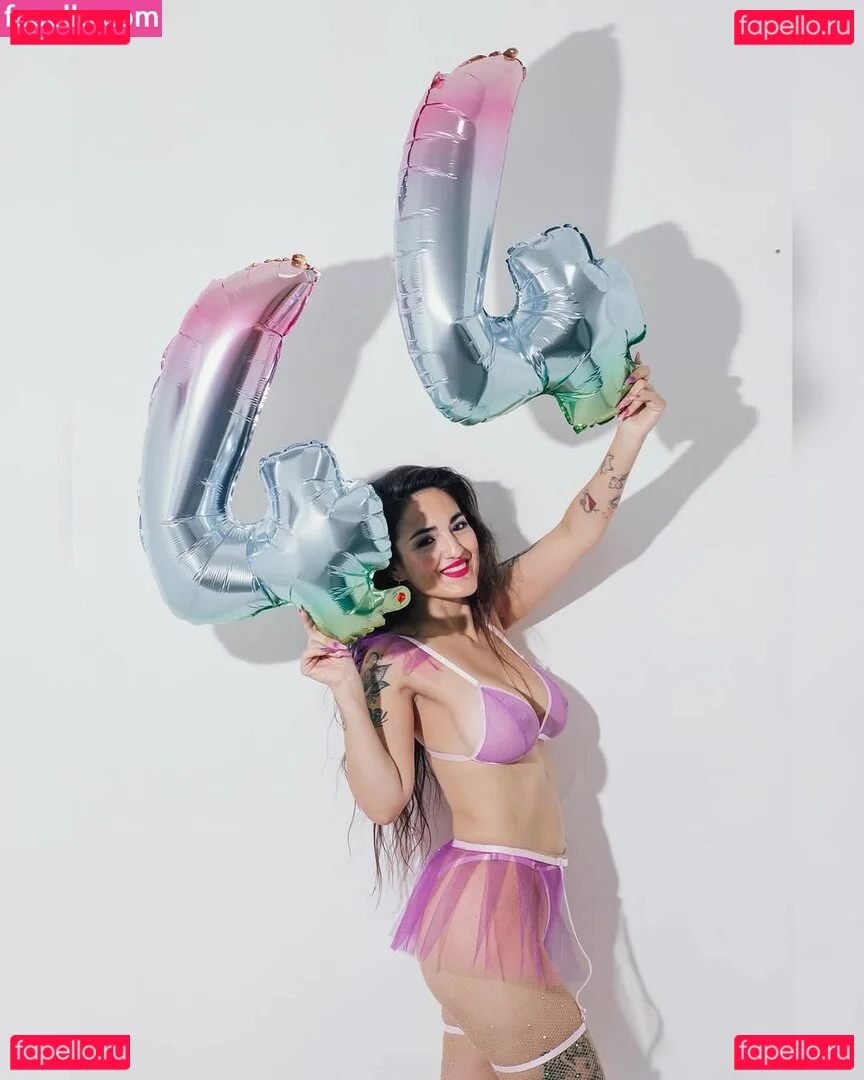 Julia Goddess Onlyfans Photo Gallery 