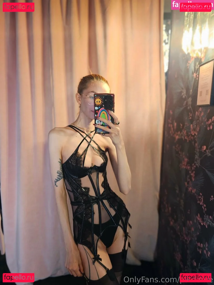 Pikdame Onlyfans Photo Gallery 