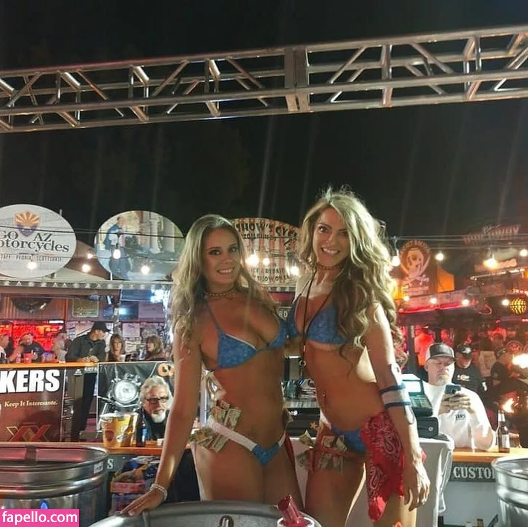 Karin Noelle Onlyfans Photo Gallery 