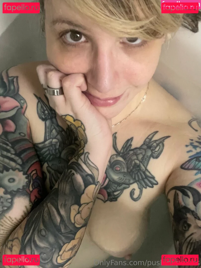 PushingUpRoses Onlyfans Photo Gallery 