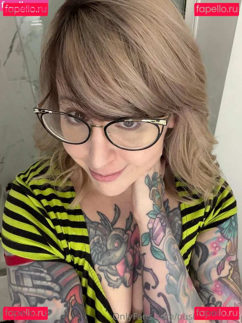 PushingUpRoses Onlyfans Photo Gallery 