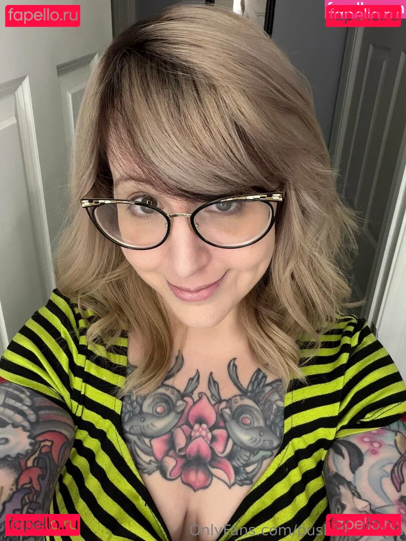 PushingUpRoses Onlyfans Photo Gallery 