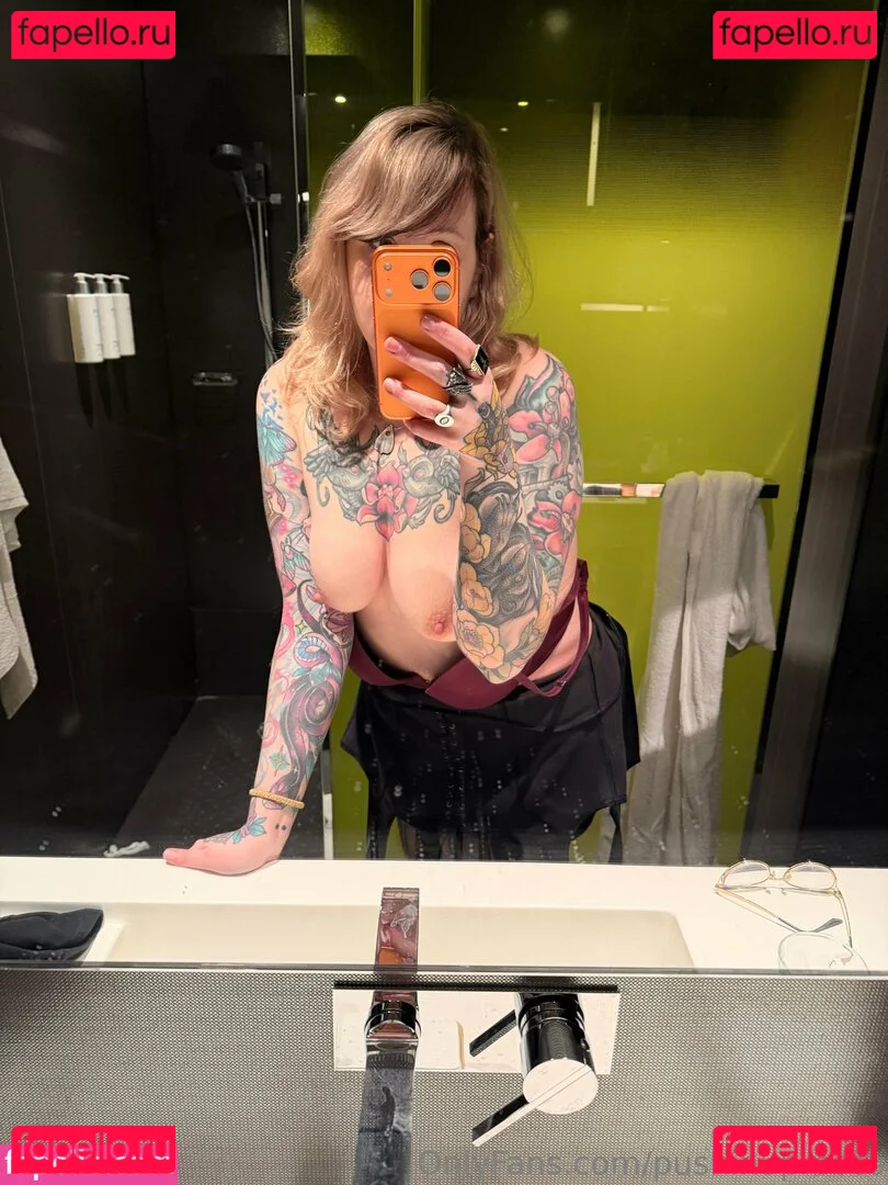 PushingUpRoses Onlyfans Photo Gallery 