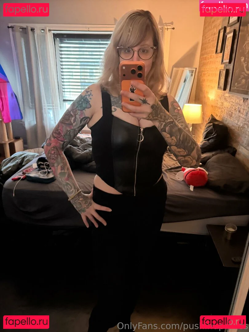 PushingUpRoses Onlyfans Photo Gallery 