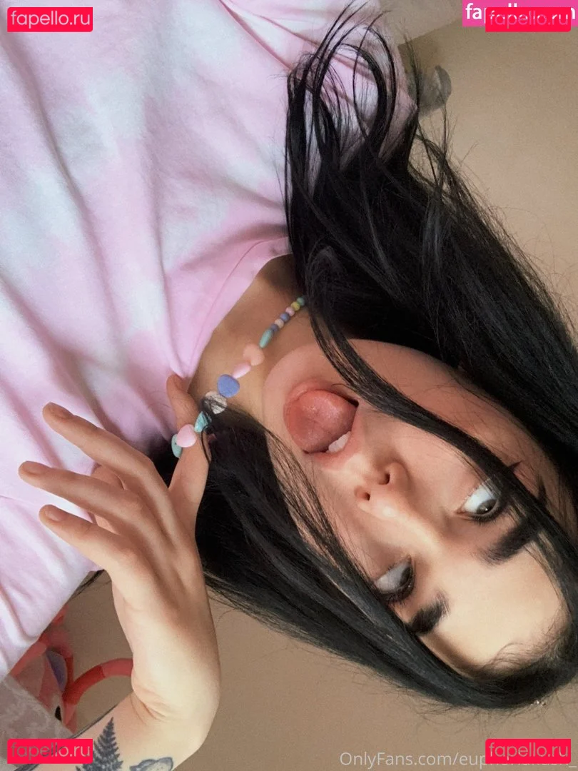 beebuzz Onlyfans Photo Gallery 