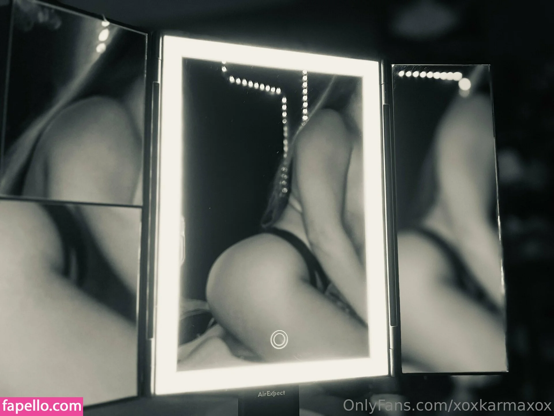 xoxkarmaxox Onlyfans Photo Gallery 