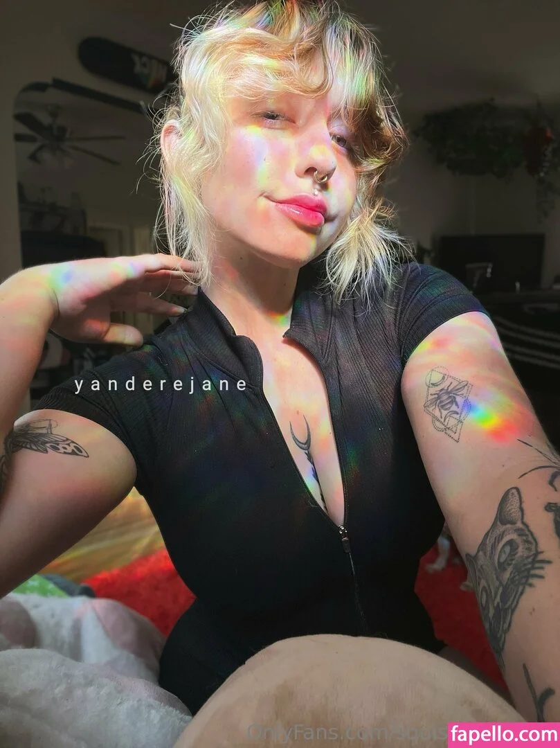 squishyyandere Onlyfans Photo Gallery 
