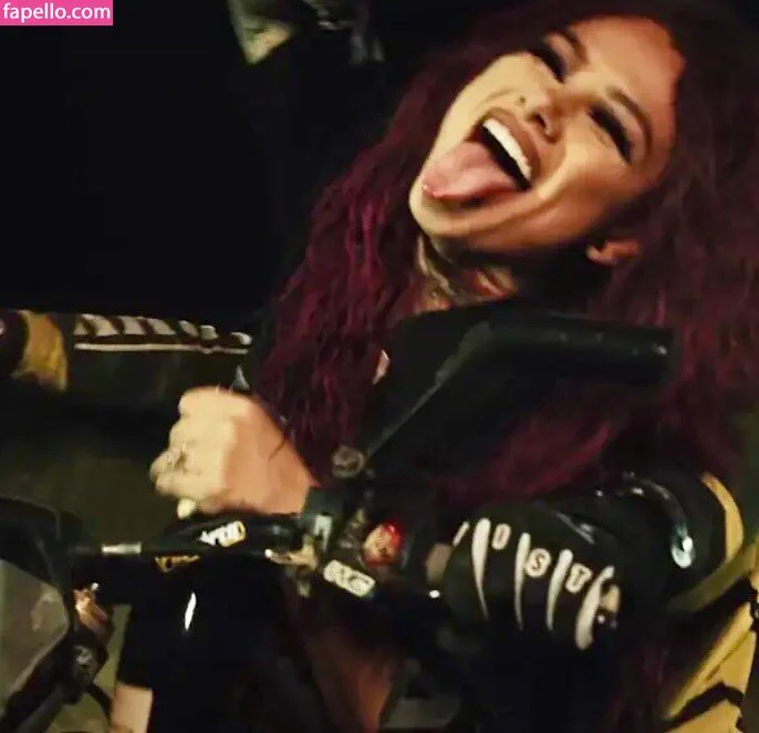 Purtygoth Onlyfans Photo Gallery 