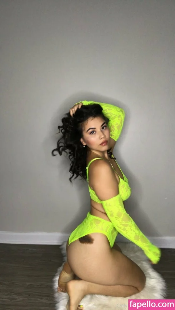 mimivimii Onlyfans Photo Gallery 