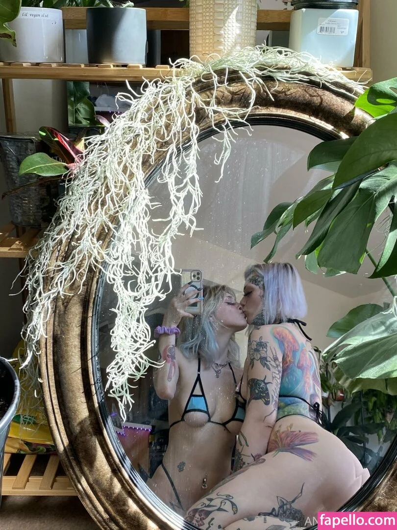 animebitch666 Onlyfans Photo Gallery 