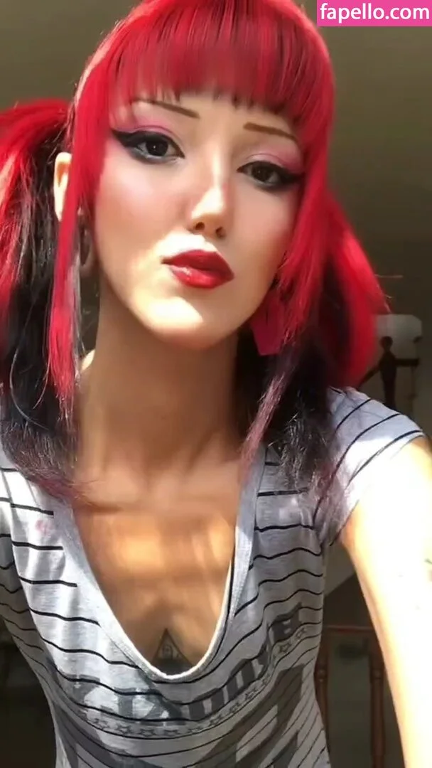 YoiFox Onlyfans Photo Gallery 