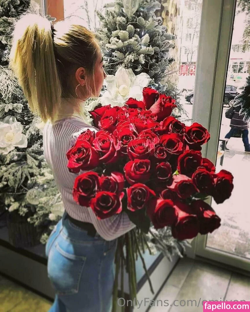 emilyon Onlyfans Photo Gallery 