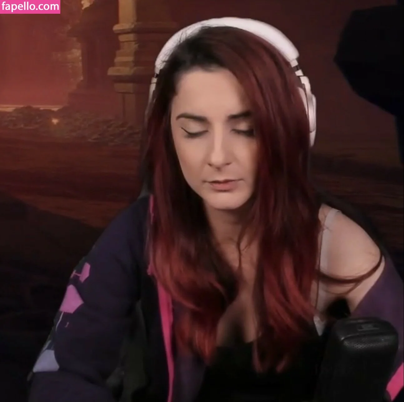 AnnieFuchsia Onlyfans Photo Gallery 