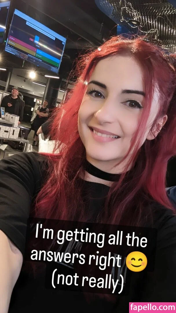 AnnieFuchsia Onlyfans Photo Gallery 