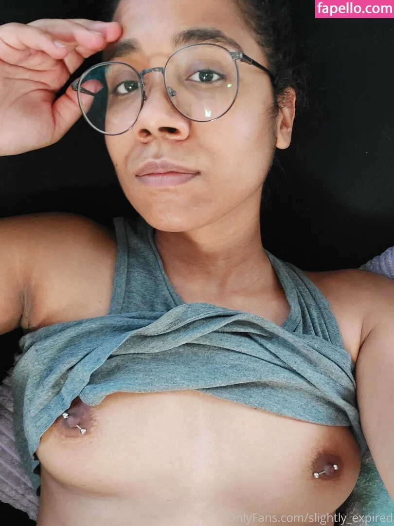 Slightly Expired Onlyfans Photo Gallery 