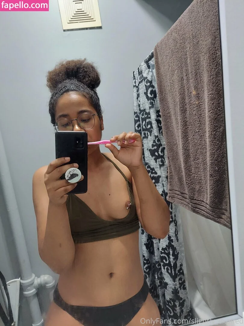 Slightly Expired Onlyfans Photo Gallery 