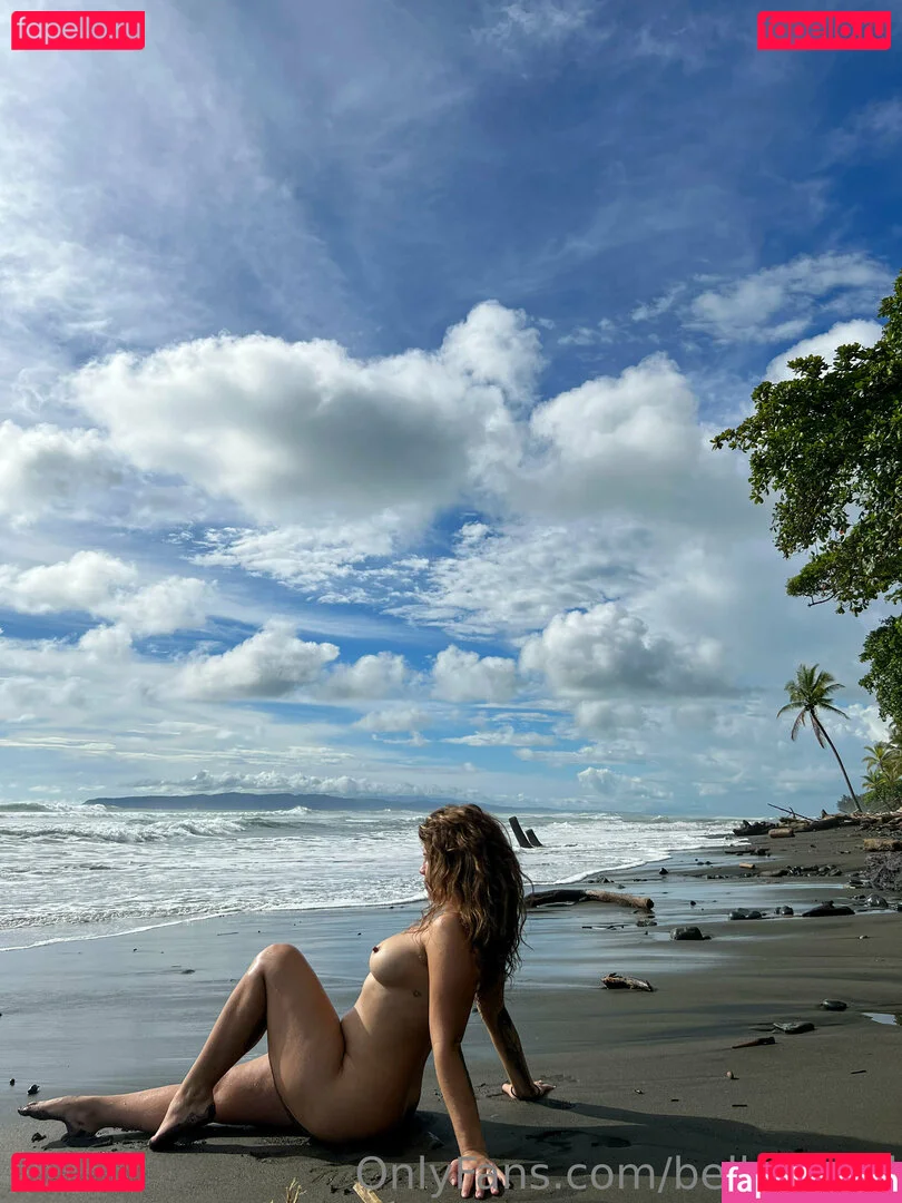 bellecreed Onlyfans Photo Gallery 