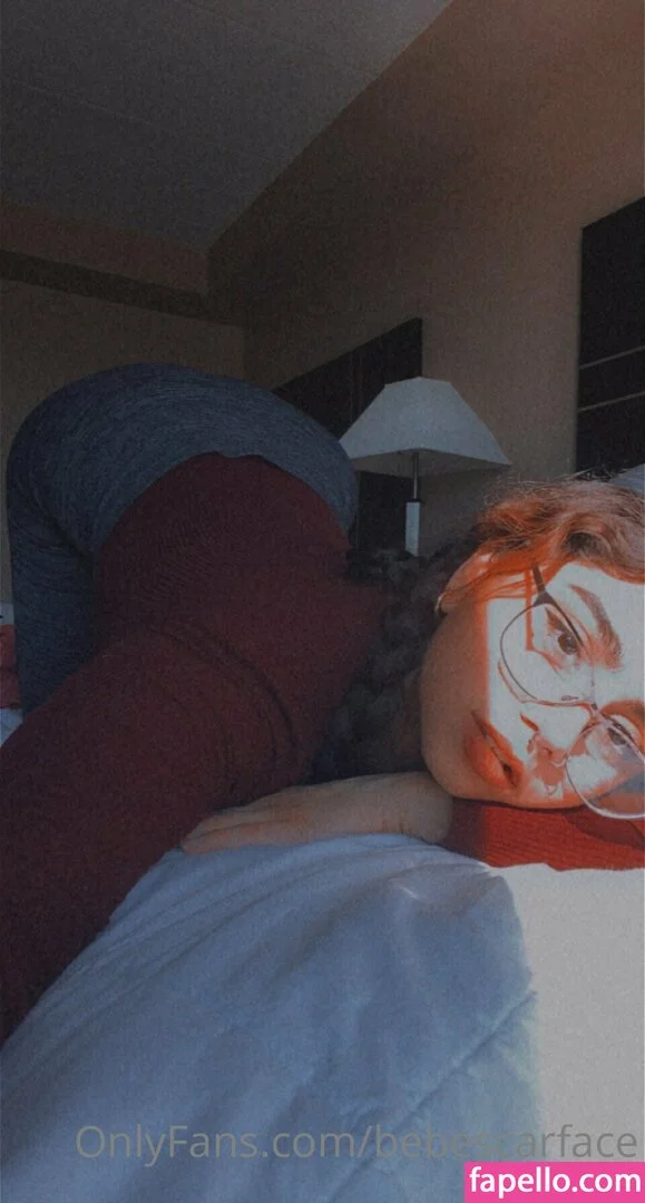 v4l3r1113 Onlyfans Photo Gallery 