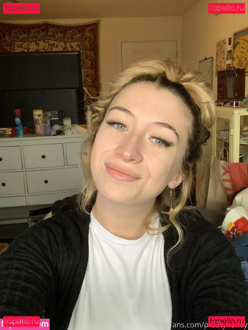 Pr33tyhoney Onlyfans Photo Gallery 