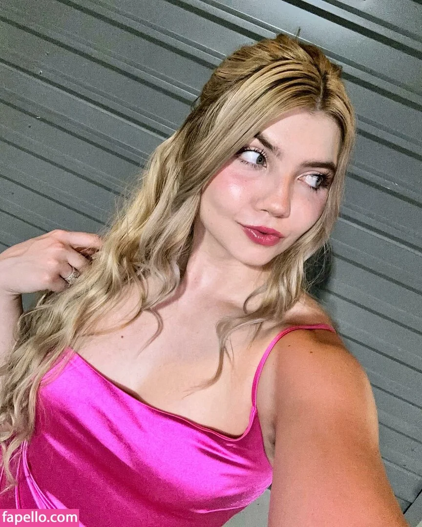 TaylorLiz Onlyfans Photo Gallery 